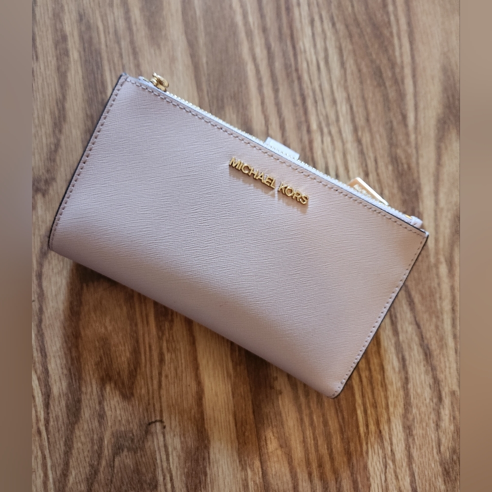 MK wallet